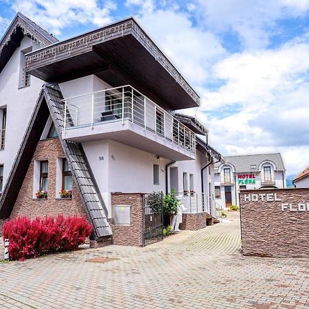 Hotel Flora Bešeňová Eksteriør bilde