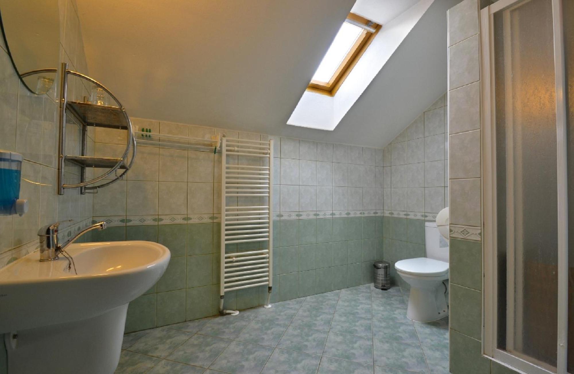 Hotel Flora Bešeňová Eksteriør bilde