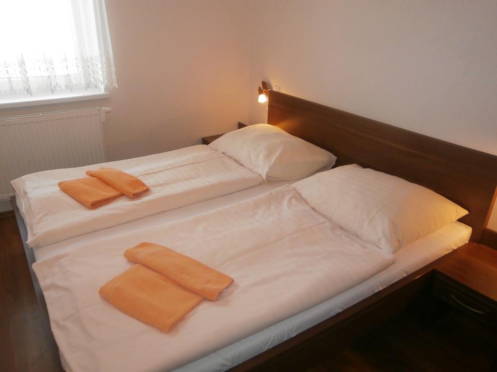 Hotel Flora Bešeňová Rom bilde